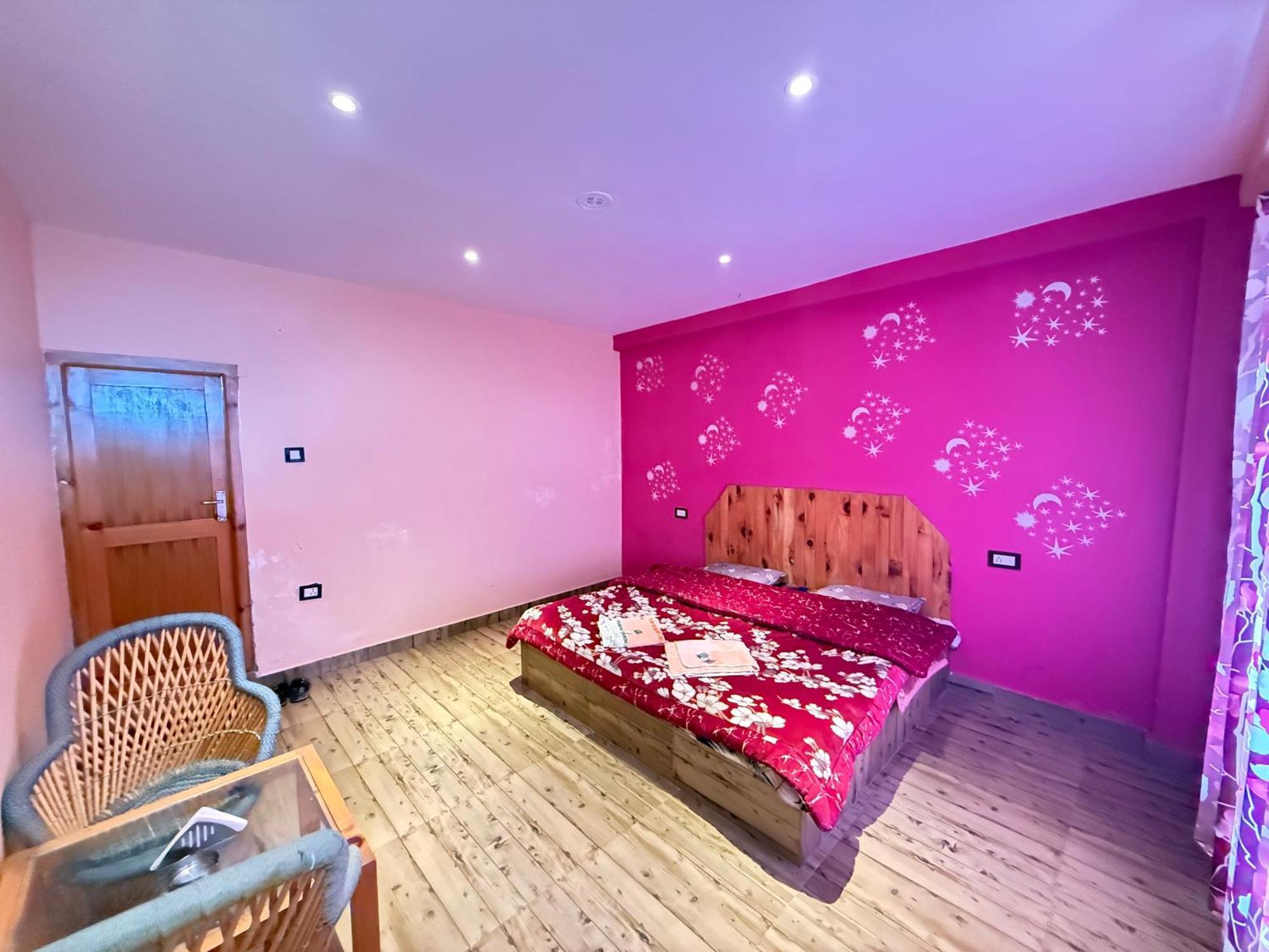 Yellowjackets Hostel Tosh Luaran gambar